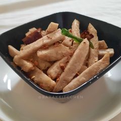 A picture of Elephant Yam Fries.