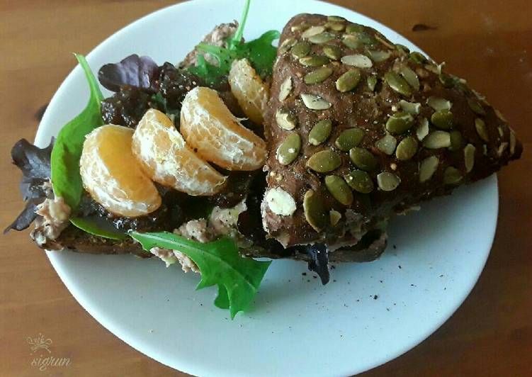 sigs avocadochicken liver pate with fruit chutney recipe main photo