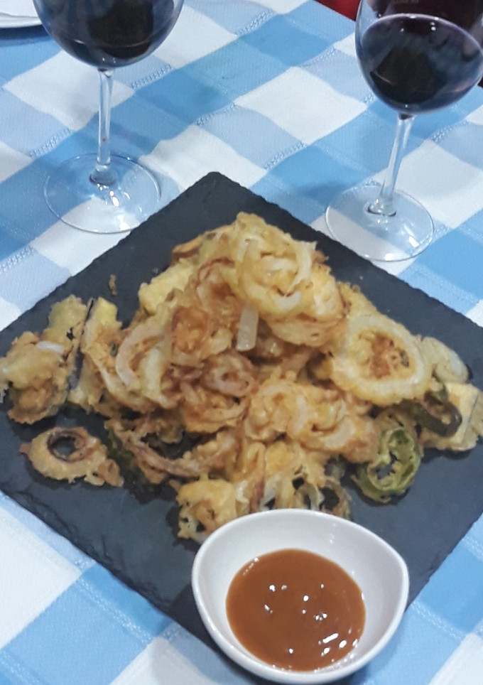 Una foto de Verduras en tempura