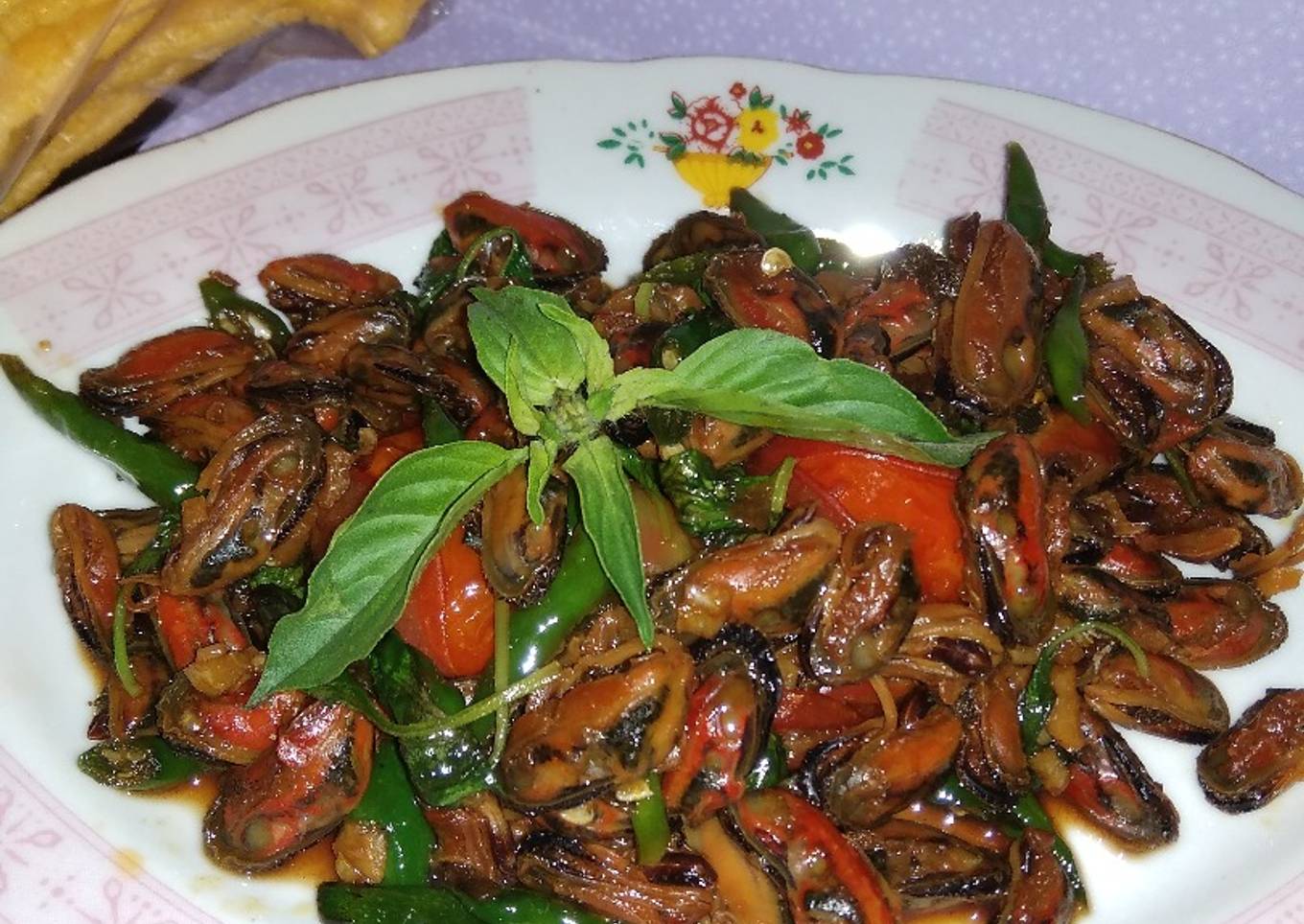 Tumis kerang bumbu kemangi