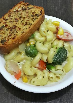 A picture of Garlic Bread Spread.