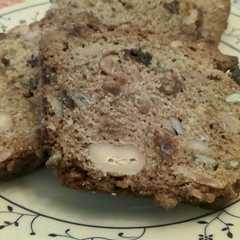 A picture of Budín de frutas secas sin manteca.