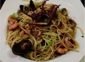 Una foto de Pasta frutos del mar LuisFy