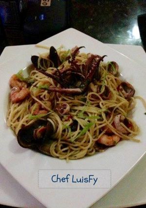 Una foto de Pasta frutos del mar LuisFy