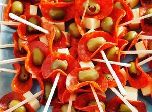 Una foto de Canapés de peperoni
