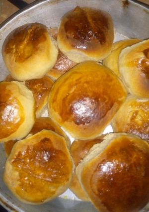 Una foto de Pancitos rellenos de jamón y queso 🤗