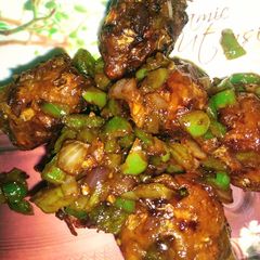 A picture of Vegetable Manchurian.