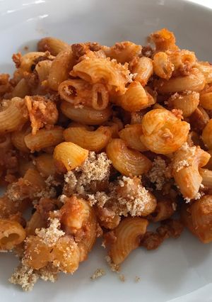A picture of Sausage meat pasta bake.