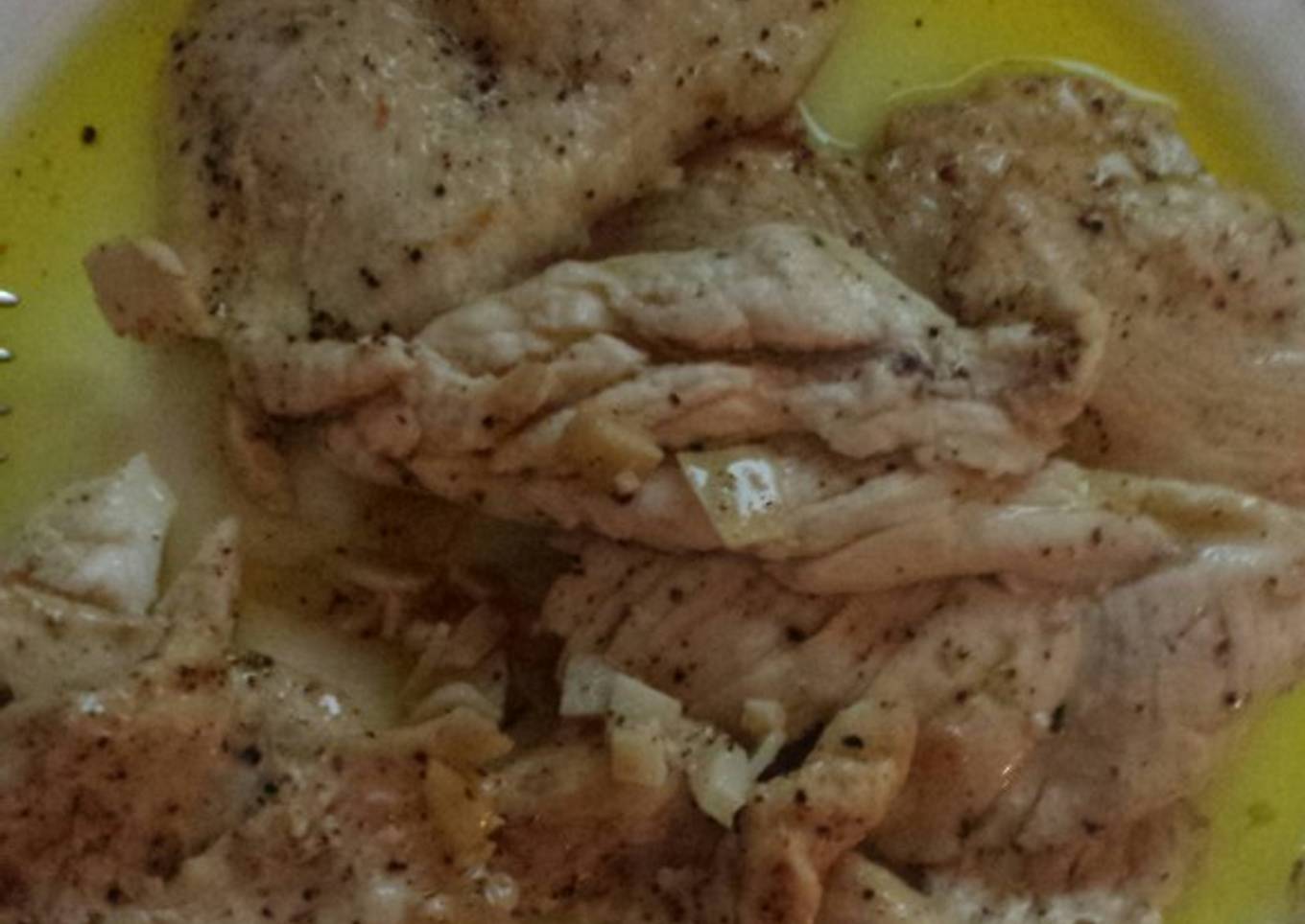 Filetes de pollo al ajillo