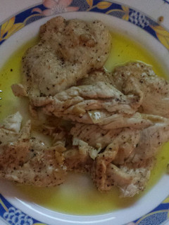 Una foto de Filetes de pollo al ajillo