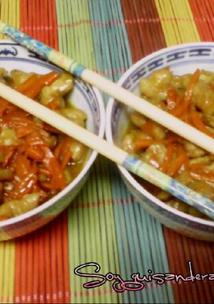 Foto principal de Pollo con zanahoría picante