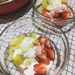 A picture of Fruit Salad.