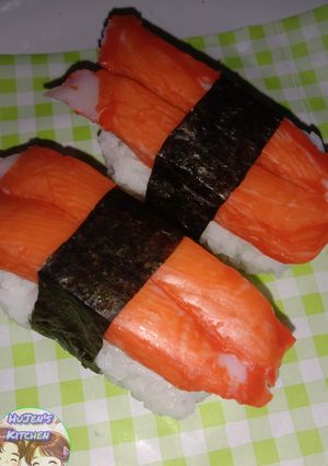 รูปของ ซูชิปูอัด (Crab Stick Sushi)