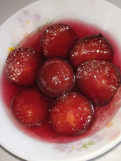 பீட்ரூட் ஜாமூன் (Beetroot jamun recipe in tamil) செய்முறை முக்கிய புகைப்படம்