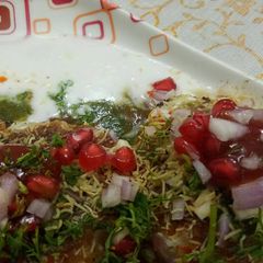 A picture of Dahi aalu tikki.