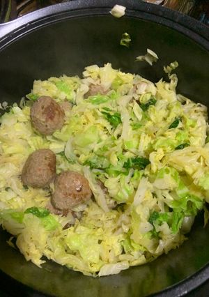 Una foto de Repollo cocido con albóndigas