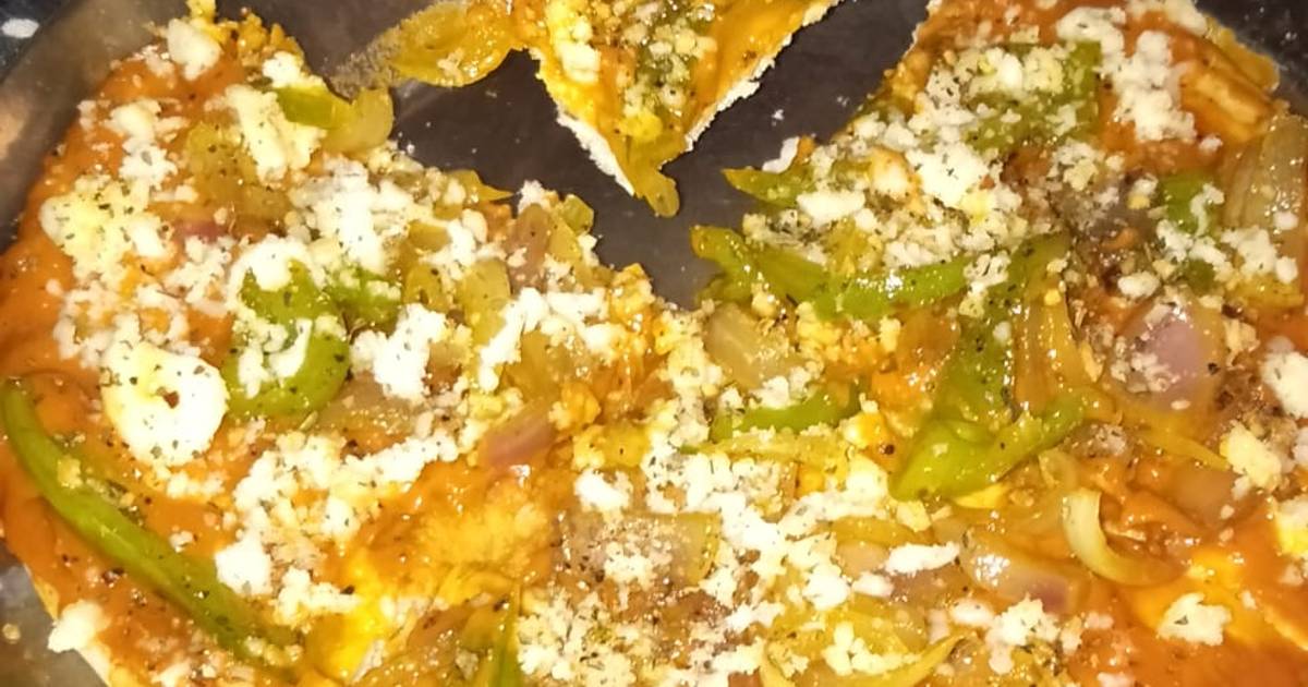 Cheesy Pizza Recipe By Sunny Nangru Cookpad