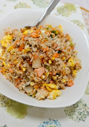 A picture of Salmon Fried Rice with Egg.