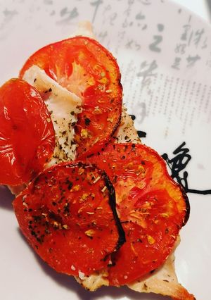 Une photo de Escalope de dinde à la tomate