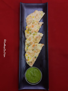 ओट्स -वेजिटेबल पैनकेक (Oats vegetable pancake recipe in hindi) रेसिपी मुख्य फोटो