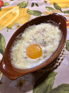 Foto di Cocotte di uova al salmone e ricotta