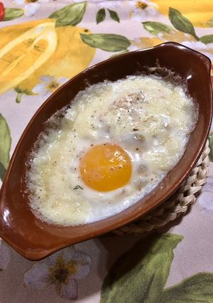 Foto di Cocotte di uova al salmone e ricotta