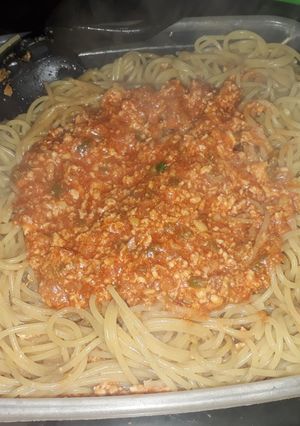 Una foto de Fideo con salsa de pollo ♡