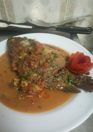 A picture of Garlic boiled fish.