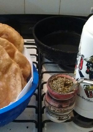 Una foto de Torta frita (chipa cuerito)