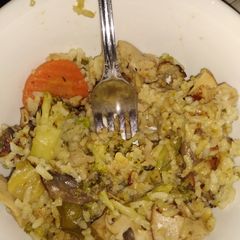 A picture of Easy Rotisserie Chicken Stir Fry.