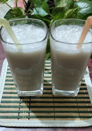 টক দই দিয়ে কলার লাচ্ছি রেসিপির প্রধান ছবি