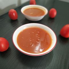 A picture of Tomato soup.