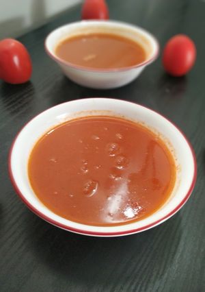 A picture of Tomato soup.