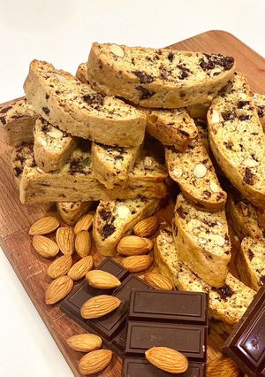 Φωτογραφία της συνταγής Biscotti με αμύγδαλα και μαύρη σοκολάτα