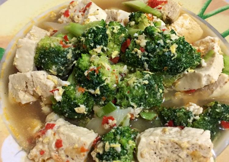 Sup Tahu Pedas Brokoli