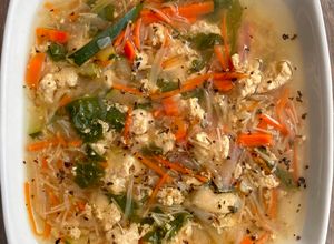 Foto principal de Sopa juliana de verduras con carne picada