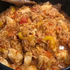 A picture of Chicken & chorizo jambalaya.