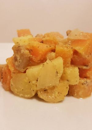 Une photo de Poêlé pommes de terres courge et marron