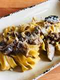 Tagliatelle funghi e salsiccia! (Tagliatelle hongos y chorizo)