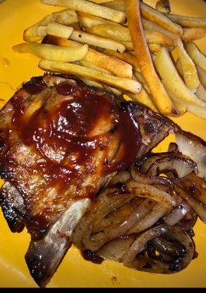 Una foto de Pechito de cerdo con barbacoa, al horno 😋😋