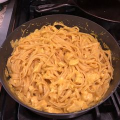A picture of Turmeric Chicken Alfredo.