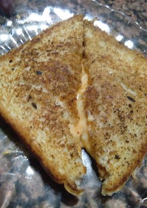 A picture of Cheese sandwich.