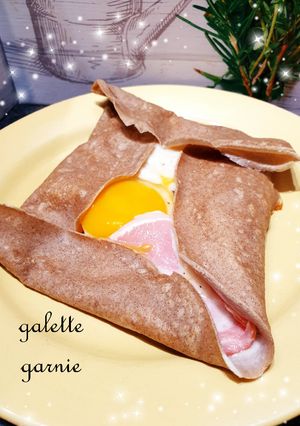 Une photo de Galette de sarrasin maison garnie complète 😋