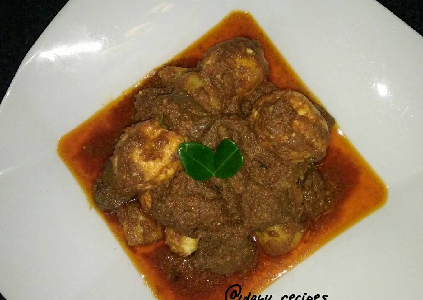 Rendang daging telur ala Mrs. Manan