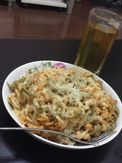 Una foto de Pasta Tricolor con Queso