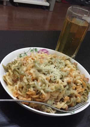 Una foto de Pasta Tricolor con Queso
