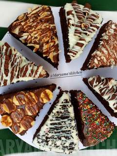 A picture of Brownie pizza.