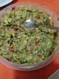 Guacamole con nachos de torta