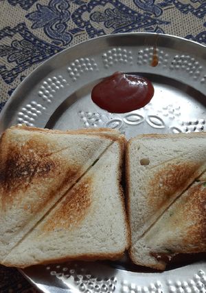 A picture of Mayonnaise sandwich.