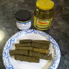 A picture of Grape Leaves.